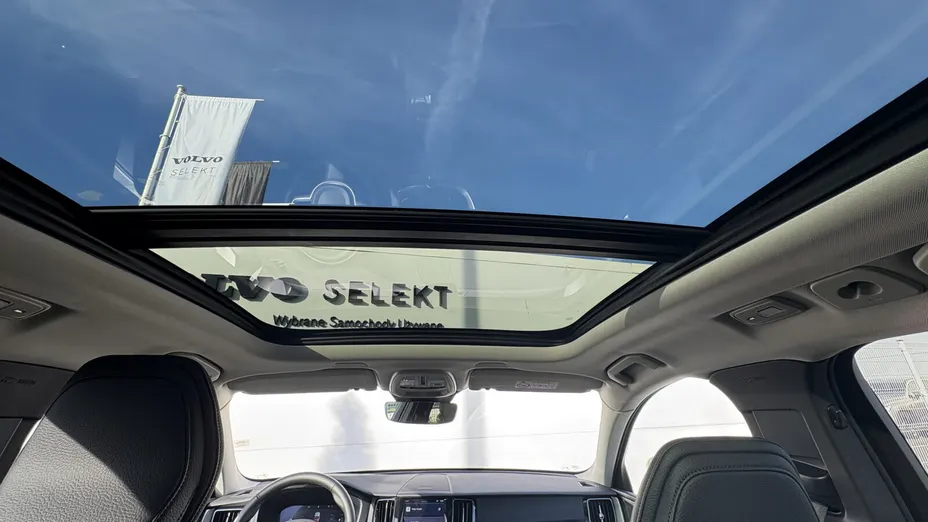 VOLVO XC60 XC60 T6 Plug-In Hybrid AWD Plus Dark aut