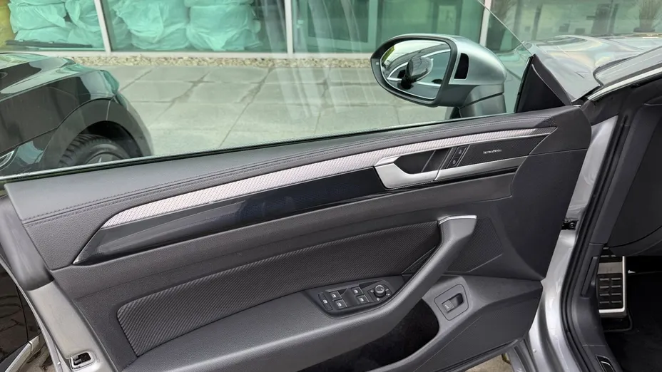 VOLKSWAGEN Arteon Arteon 2.0 TSI 4Motion R DSG