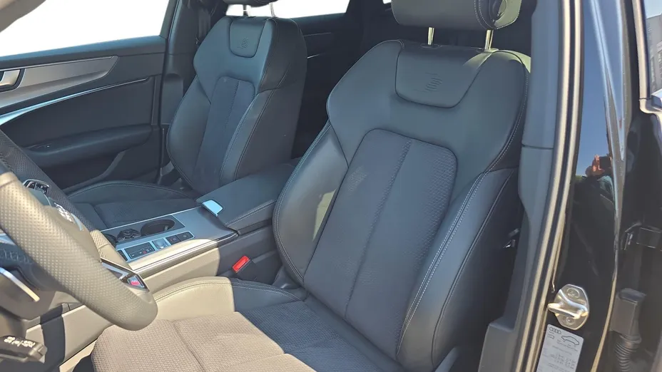 AUDI S6 Avant -