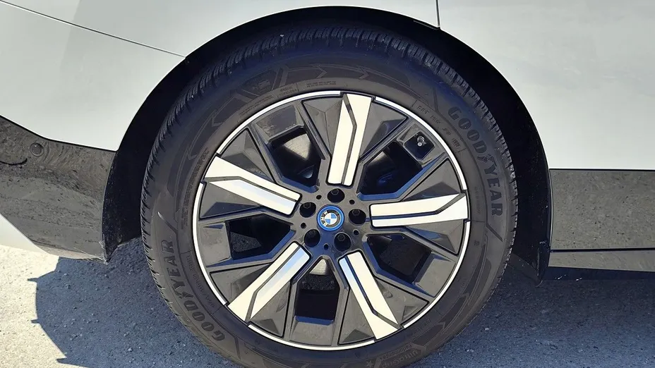 BMW iX iX xDrive50 111.5kWh