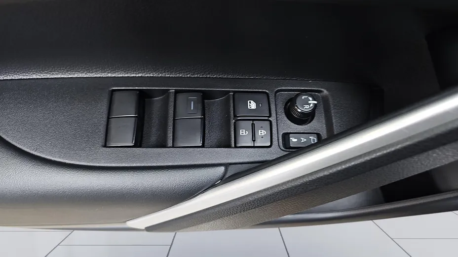 TOYOTA Corolla Cross Corolla Cross 2.0 Hybrid Style