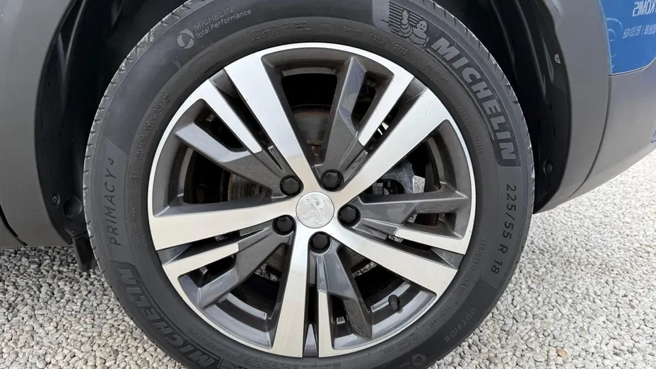PEUGEOT 3008 3008 1.2 PureTech GPF Allure S&S EAT8