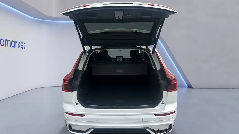 VOLVO XC60 XC60 T8 Plug-In Hybrid AWD Ultra Dark aut