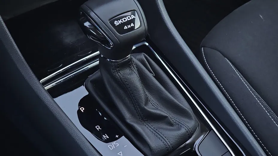 SKODA Karoq Karoq 2.0 TDI SCR 4x4 Style DSG