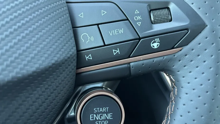 CUPRA Leon Leon 1.5 eTSI mHEV DSG Nowy