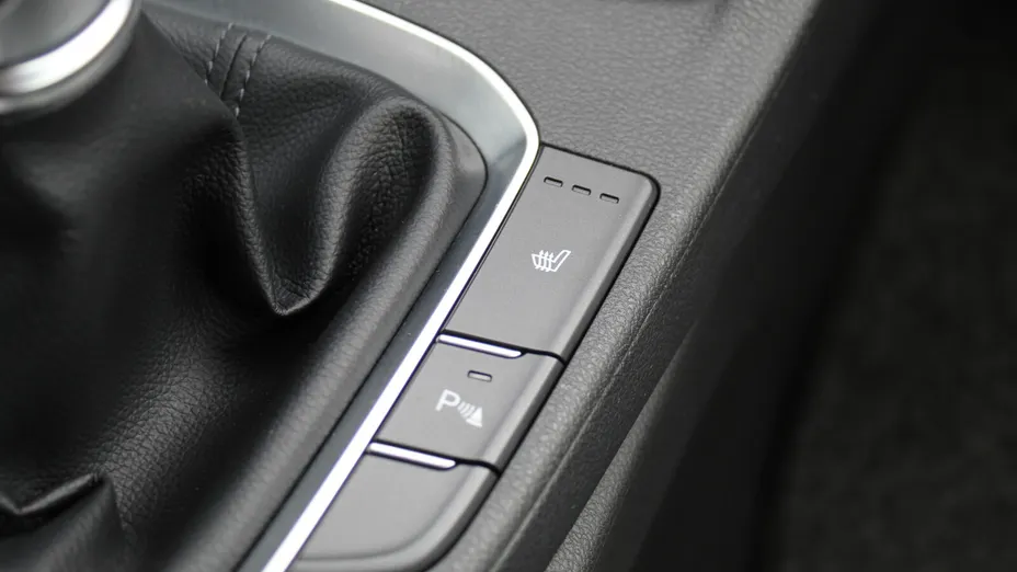 HYUNDAI i30 i30 1.0 T-GDI Smart