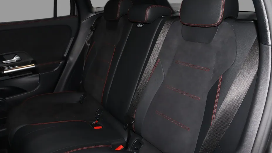 MERCEDES-BENZ GLA GLA 200 mHEV AMG Line 7G-DCT