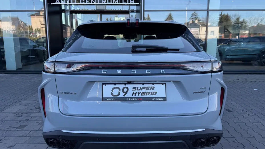 OMODA Omoda 9 Omoda 9 1.5 Super Hybrid Exclusive AWD