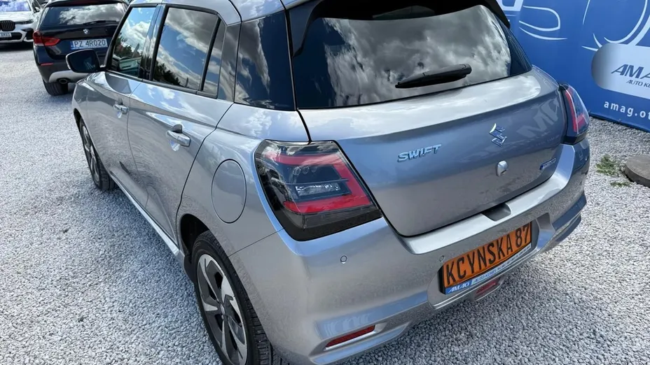 SUZUKI Swift -