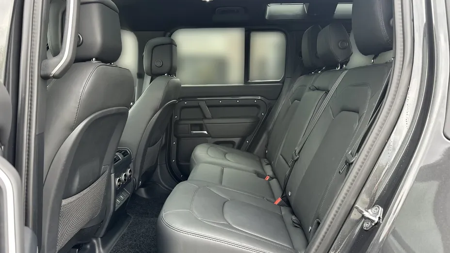 LAND ROVER Defender Defender 110 3.0 D250 mHEV X-Dynamic HSE