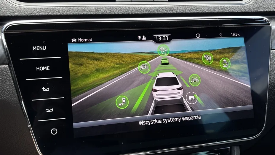 SKODA Superb Superb 2.0 TDI SCR Sportline DSG