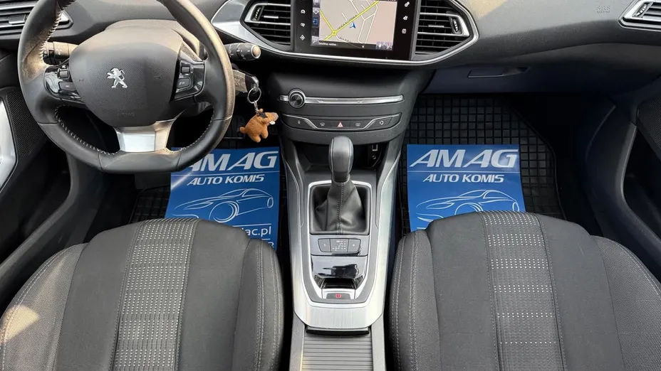 PEUGEOT 308 -
