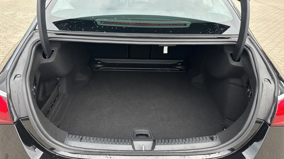 MERCEDES-BENZ E Klasa E 200 d mHEV Avantgarde 9G-Tronic