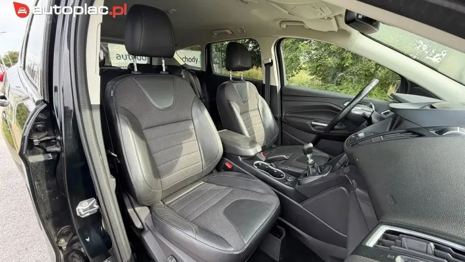 FORD Kuga -