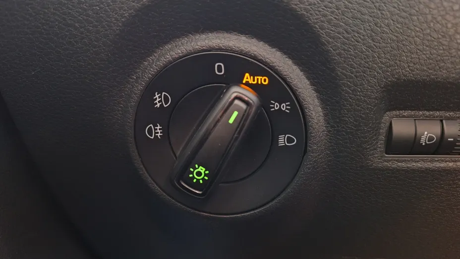 SKODA Fabia Fabia 1.0 TSI Ambition Plus DSG