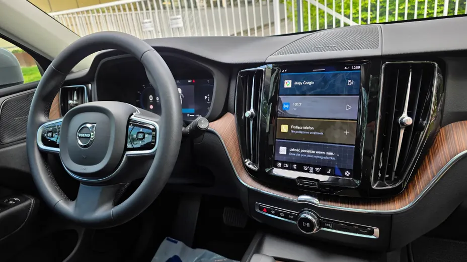 VOLVO XC60 XC60 T6 AWD Plug-In Hybrid Inscription aut