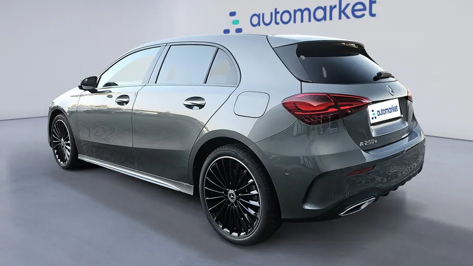 MERCEDES-BENZ A Klasa A 250 e PHEV AMG Line 8G-DCT