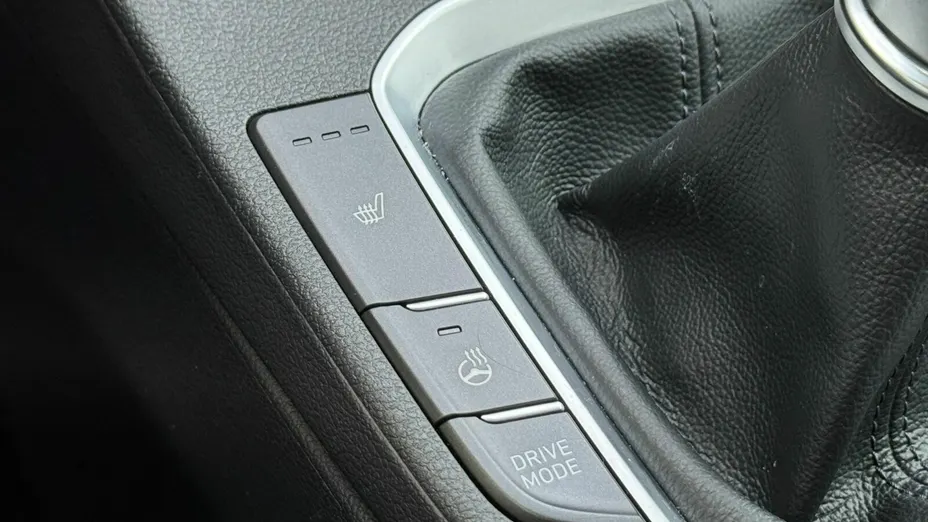 HYUNDAI i30 i30 1.0 T-GDI Smart