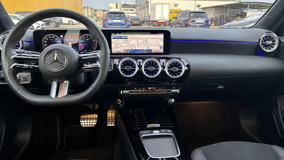 MERCEDES-BENZ A Klasa A 200 AMG Line 7G-DCT