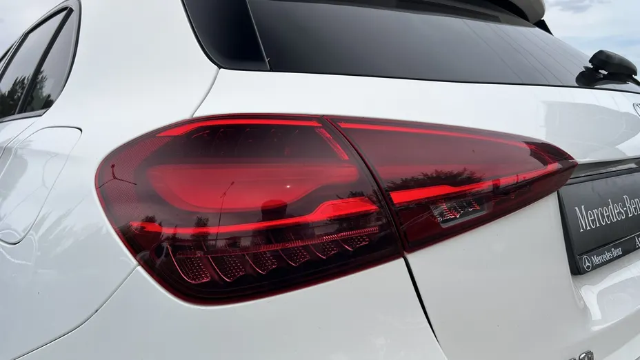MERCEDES-BENZ A Klasa A 200 AMG Line 7G-DCT