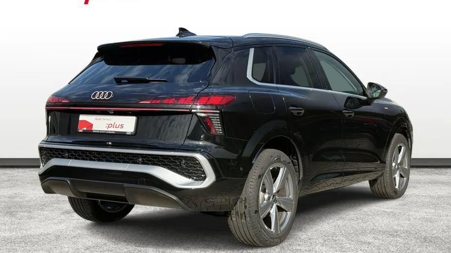 AUDI Q3 Q3 TFSI mHEV 110 kW S tronic