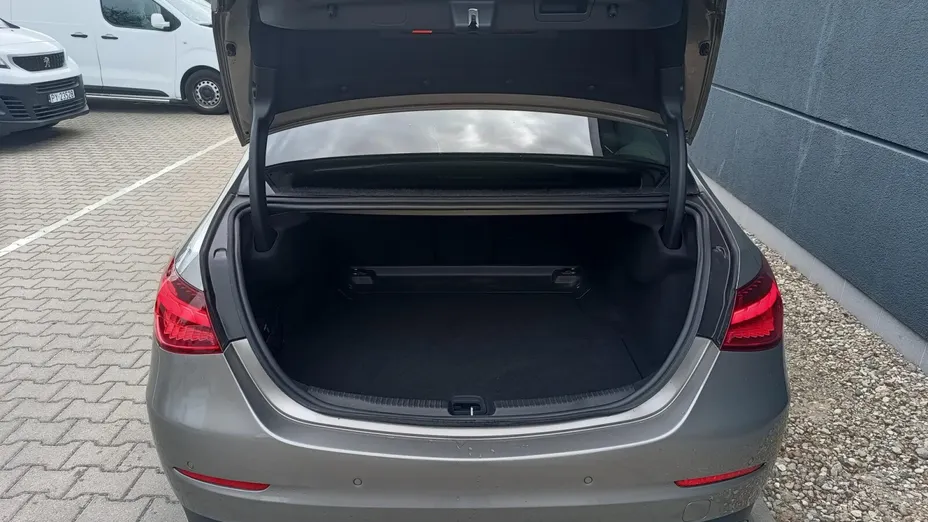 MERCEDES-BENZ C Klasa C 300 mHEV 4-Matic Avantgarde