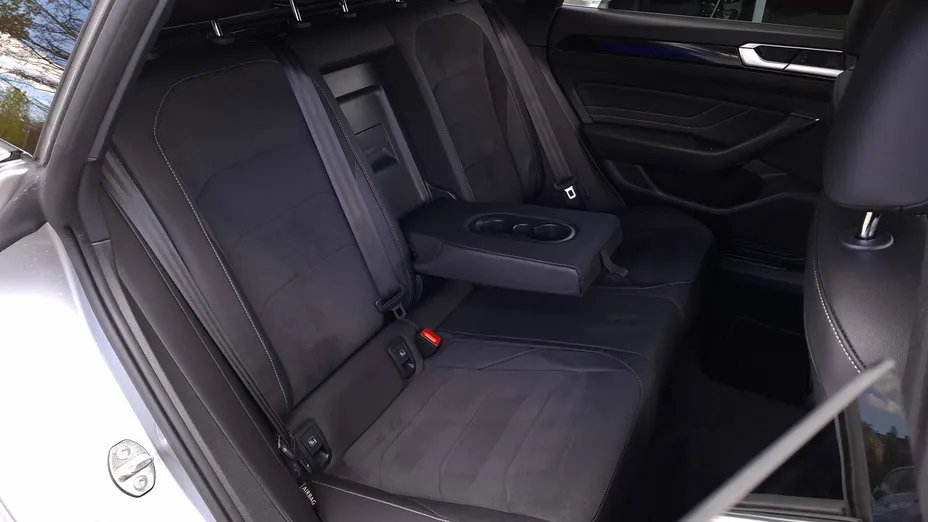 VOLKSWAGEN Arteon Arteon 2.0 TDI 4Motion R-Line DSG