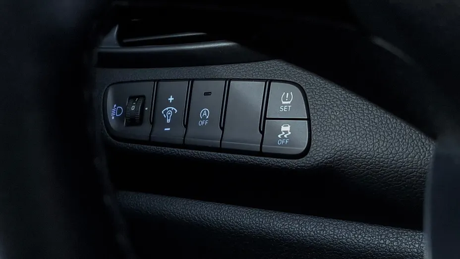 HYUNDAI i30 i30 1.0 T-GDI Smart