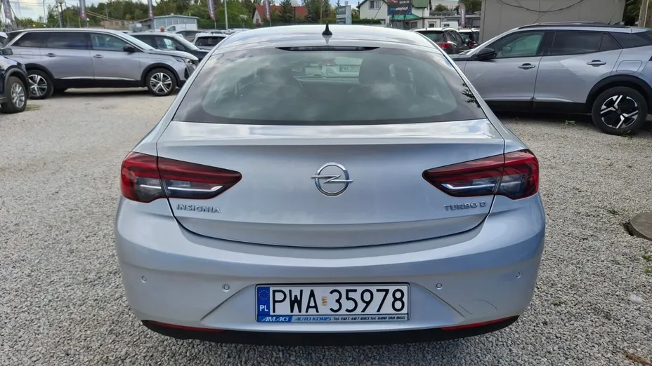 OPEL Insignia -