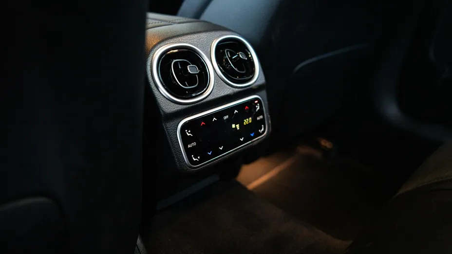 MERCEDES-BENZ C Klasa C 200 mHEV AMG