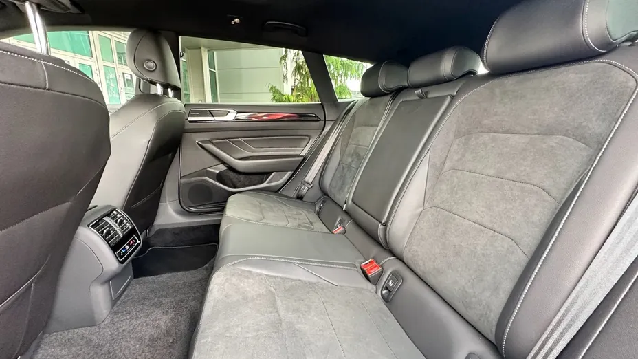 VOLKSWAGEN Arteon Arteon 2.0 TSI R-Line DSG