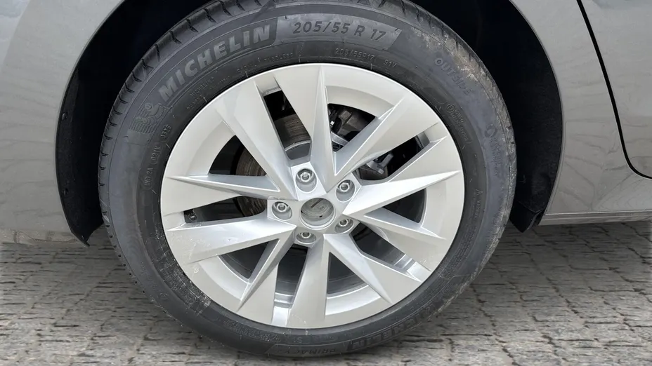 SKODA Octavia Octavia 1.5 TSI mHEV Drive Selection DSG Nowy