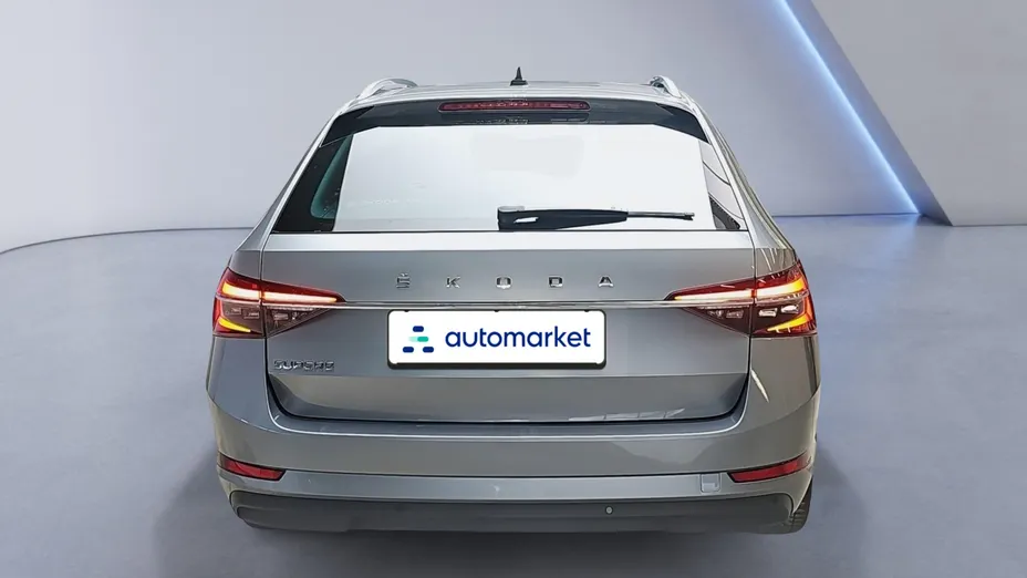 SKODA Superb Superb 2.0 TDI SCR Style DSG