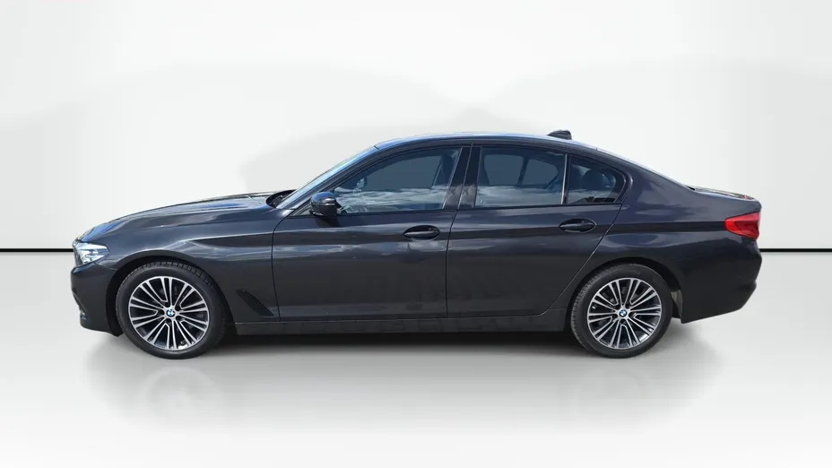 BMW Seria 5 520d xDrive Luxury Line sport-aut