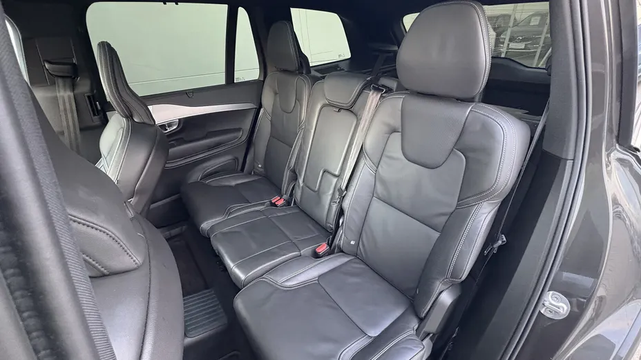 VOLVO XC90 XC90 T8 AWD Plug-In Hybrid Ultra Dark 7os aut