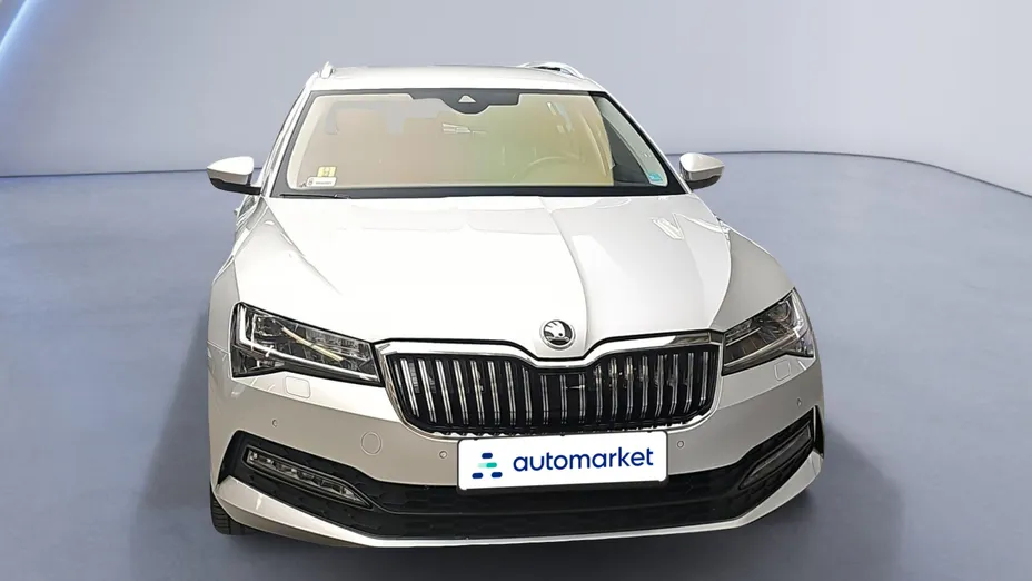 SKODA Superb Superb 2.0 TDI SCR Ambition
