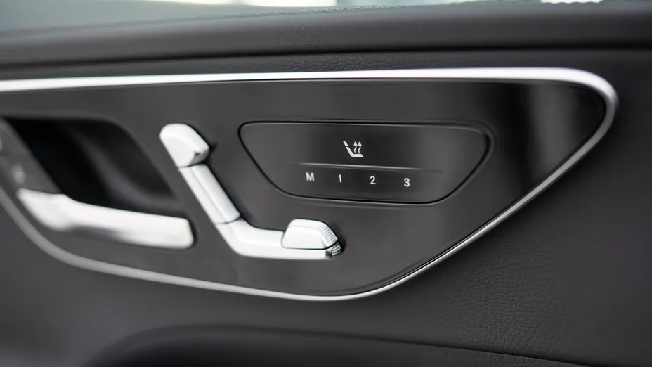 MERCEDES-BENZ C Klasa C 200 mHEV 4-Matic AMG