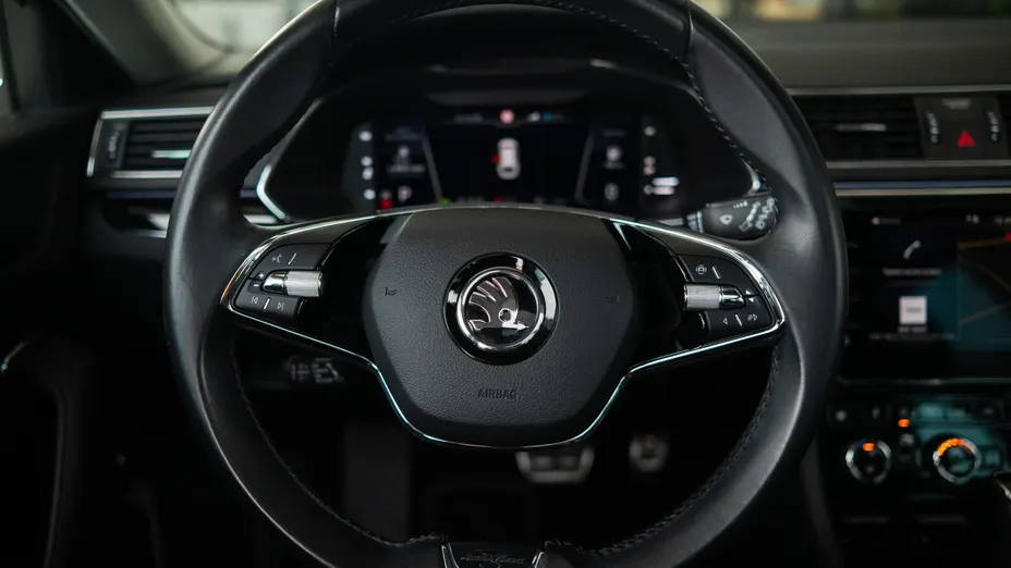 SKODA Superb Superb 2.0 TDI SCR L&K DSG