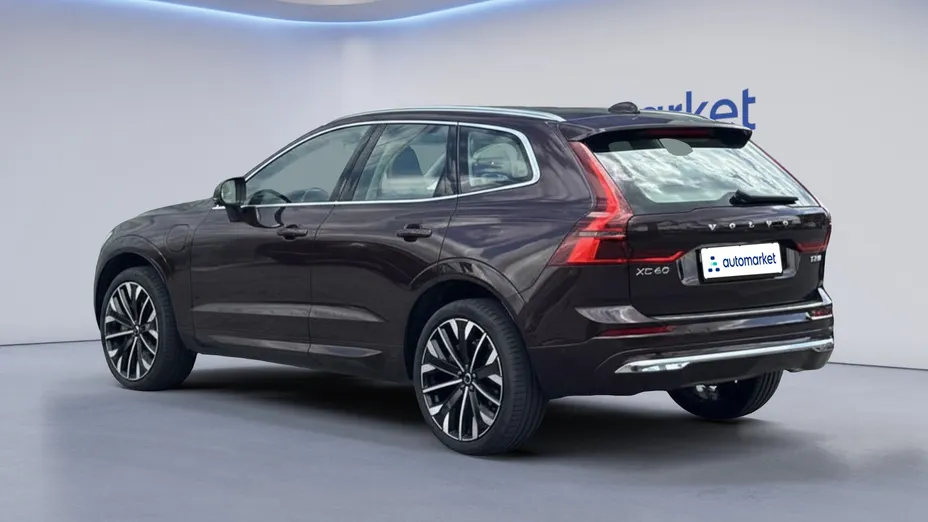 VOLVO XC60 XC60 T8 Plug-In Hybrid AWD Ultra Bright aut