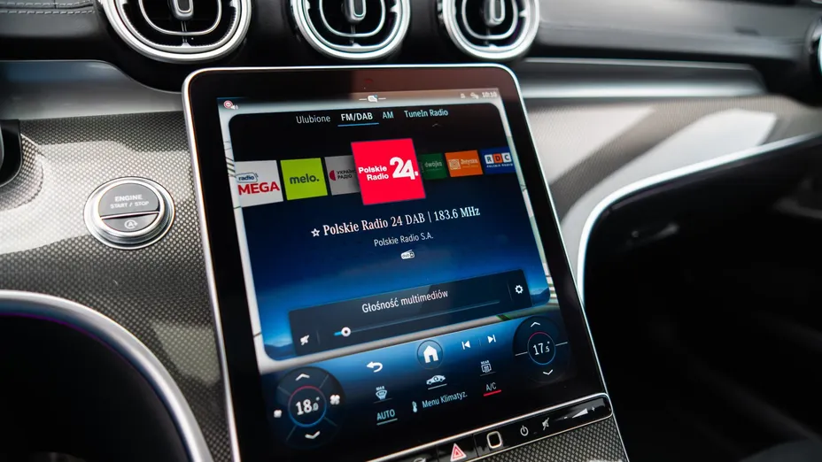 MERCEDES-BENZ C Klasa C 220 d mHEV 4-Matic AMG