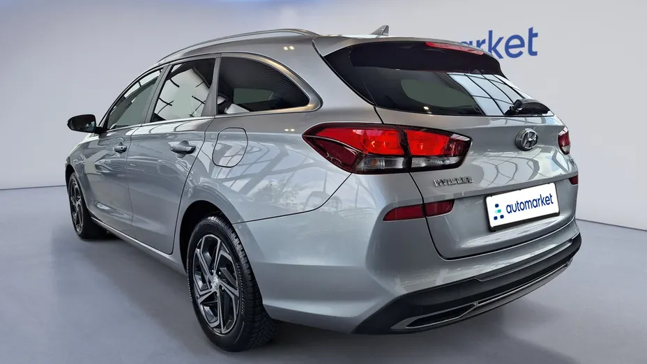HYUNDAI i30 i30 1.6 D Comfort DCT
