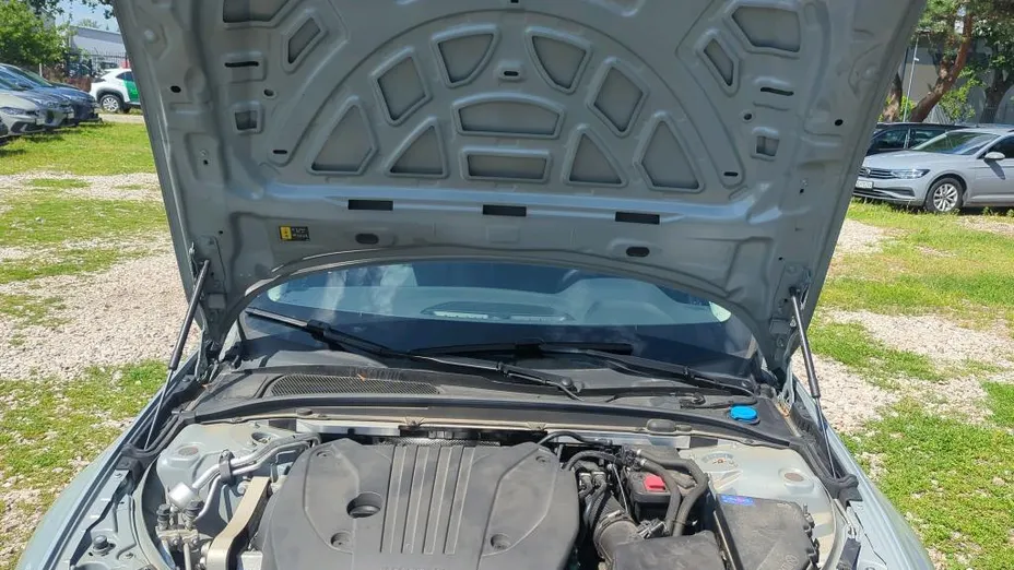 VOLVO V60 V60 B4 B Plus Dark aut