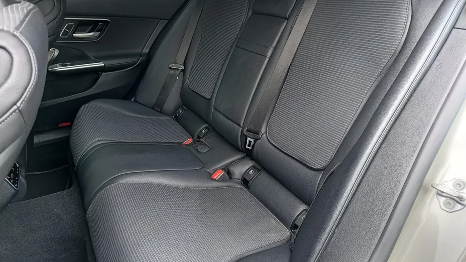 MERCEDES-BENZ C Klasa C 300 mHEV 4-Matic Avantgarde