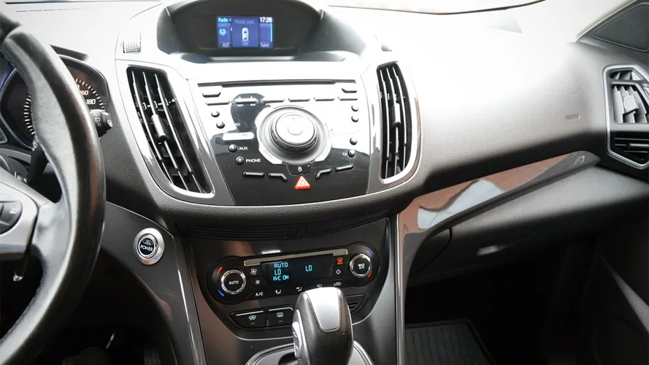 FORD Kuga -