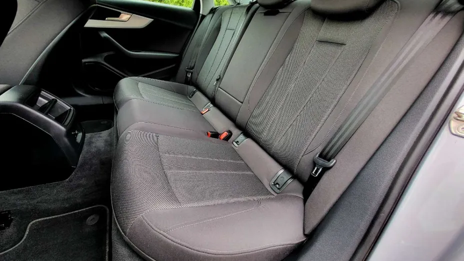 AUDI A4 Avant -