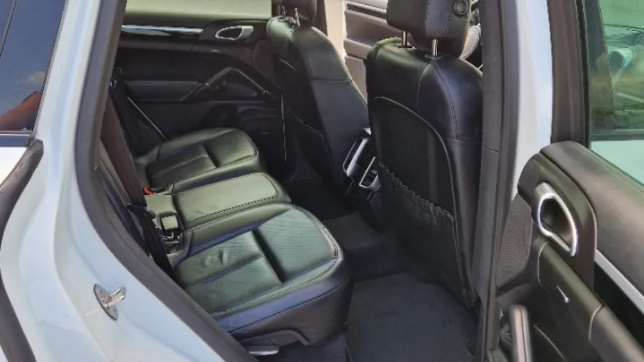 PORSCHE Cayenne -