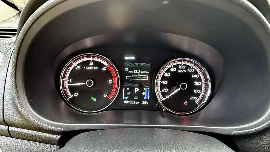 MITSUBISHI L 200 -