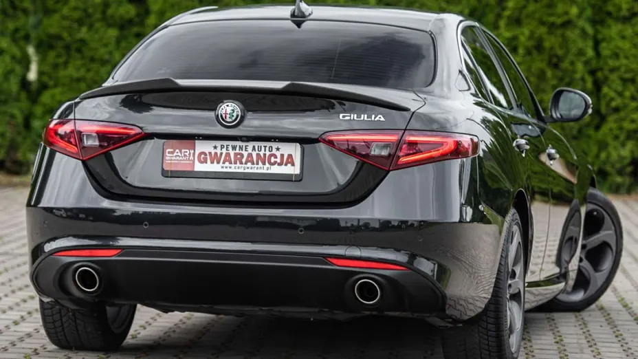 ALFA ROMEO Giulia -