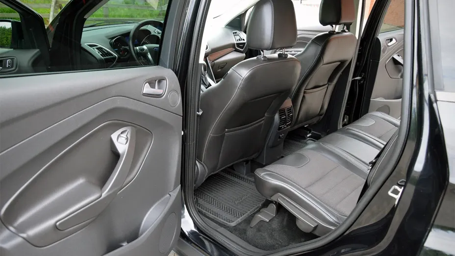 FORD Kuga -
