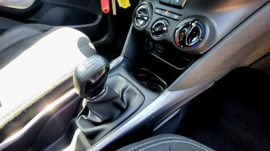 PEUGEOT 2008 -